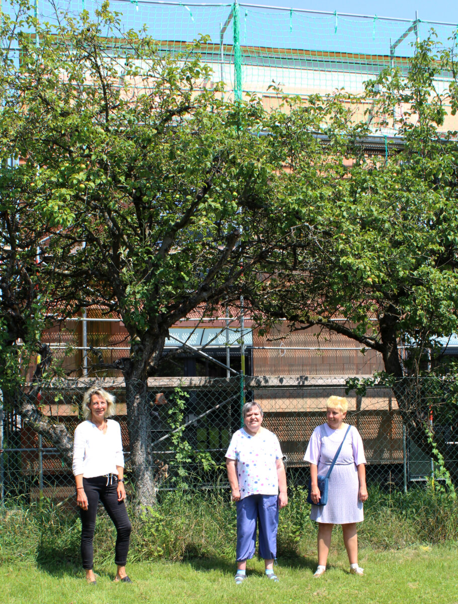 Aid for the disabled in Offenbach: Future residents visit new house