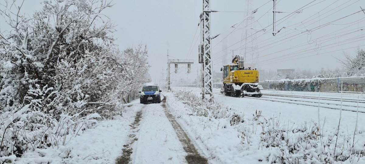 Locomotive running in track construction near Halle – one dead